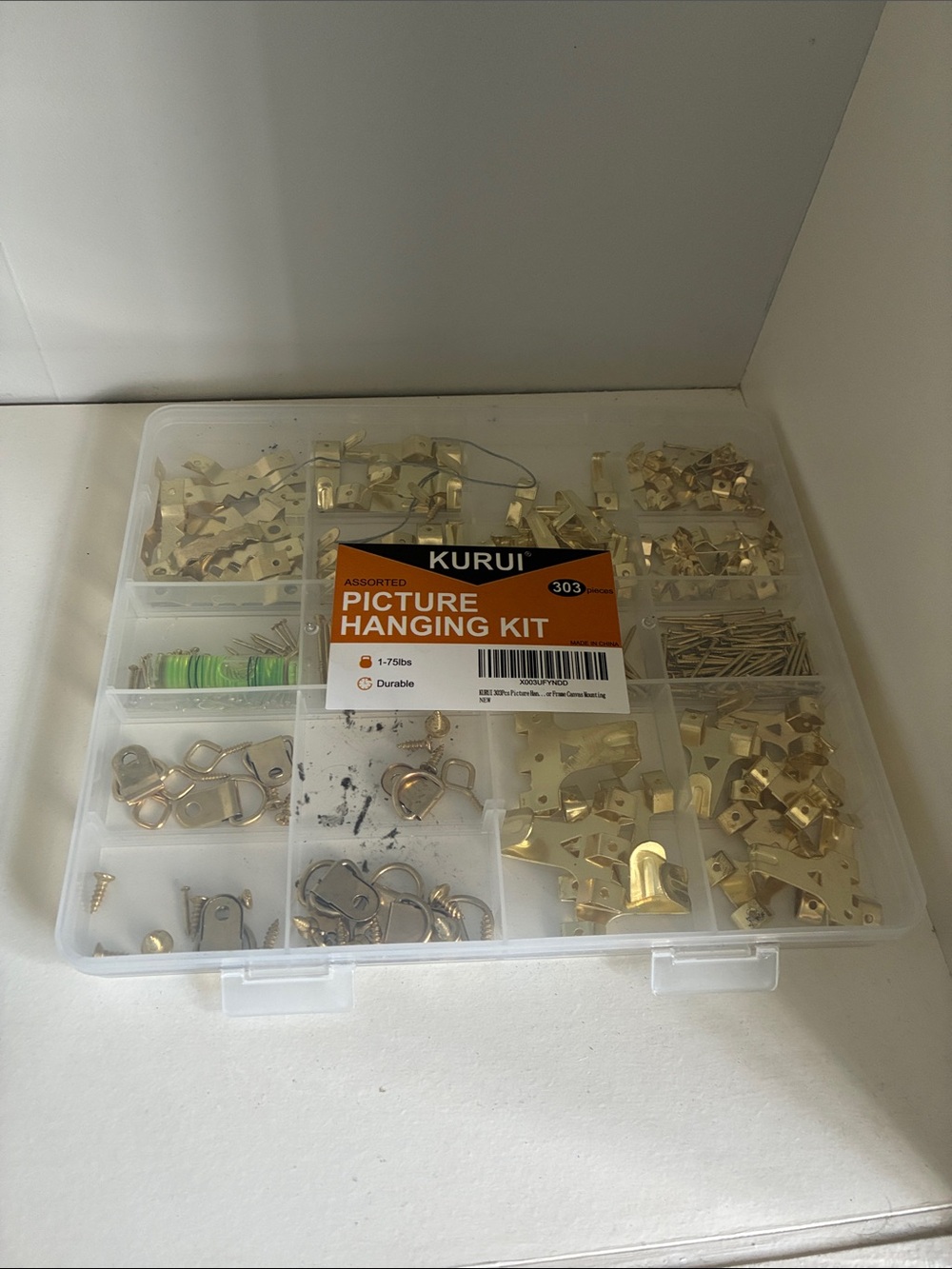 KURU Gold Picture Hanging Kit with Assorted Mounts & D-Rings
